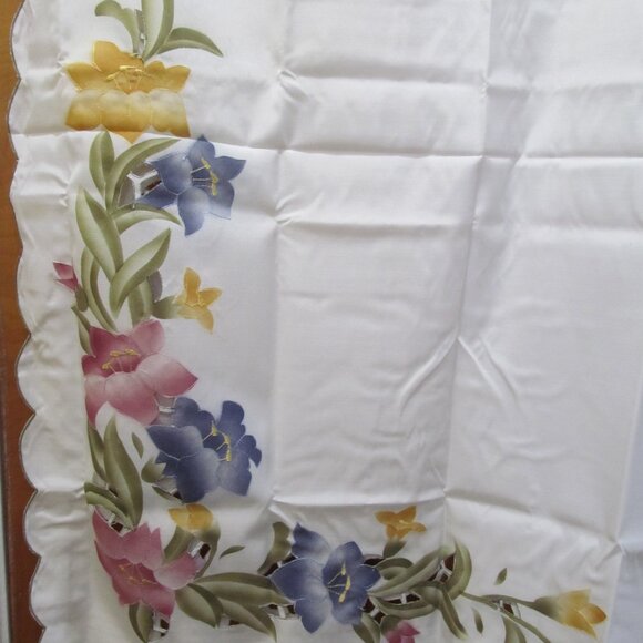 CHF Industries Curtains Pair of Tiers Embroidered Lily Flowers 58 x 36" NIP - Picture 10 of 16